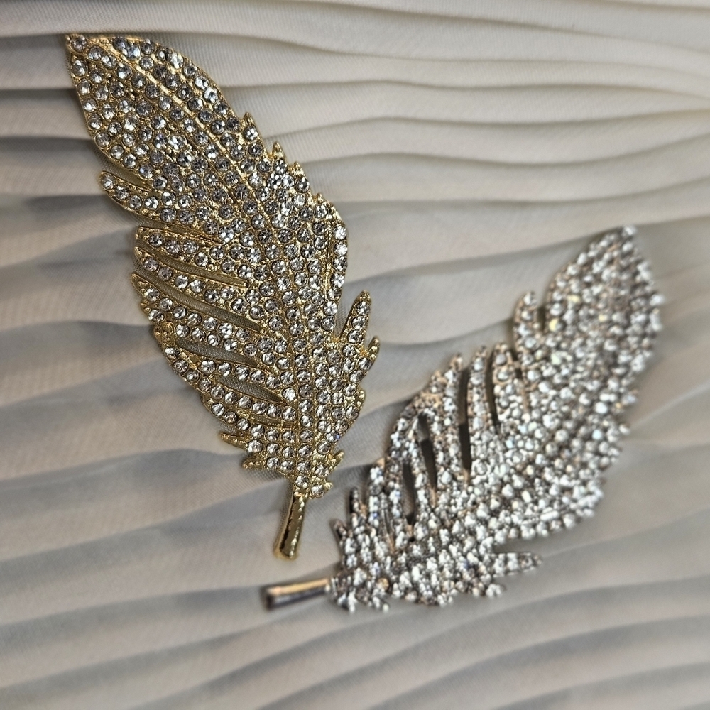 NEW Crystal Feather Brooch - Picture 1 of 8